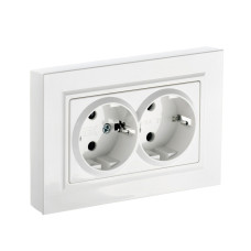 Розетка 2-я с заземлением без з. шторок 16А в сборе РС12-3-БрБ белый IEK BRITE (BR-R21-16-K01-F)