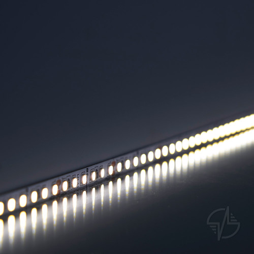 Светодиодная LED лента Feron LS500, 60SMD(2835)/м 6Вт/м 24V 5000*8*1.22мм 4000К (41525)